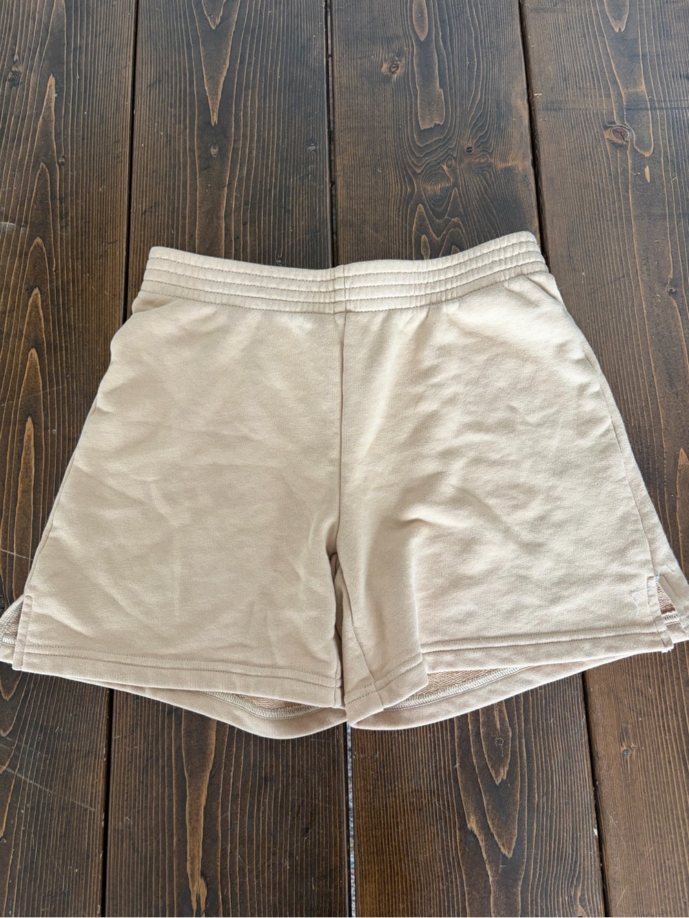 Size XS Aritzia TNA Women's Light Beige Athletic Shorts